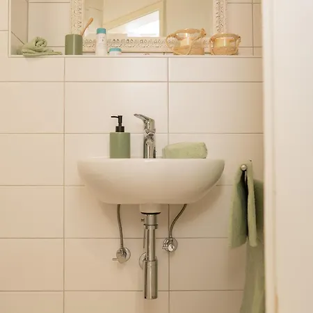 Einzigartiges Scandi - Innenstadt Mit Parkplatz, Balkon & Wlan